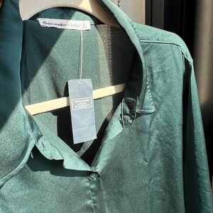 NWT Abercrombie satin green button up blouse
